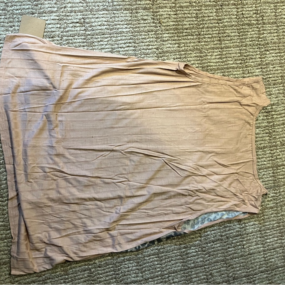 Tank top - Picture 3 of 3